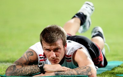 澳队体育独家-凯恩更衣室沉默不语