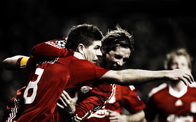 澳队体育播报-厄德高庆祝时指向看台家人